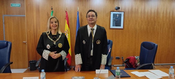 El fiscal general del estado, Álvaro García Ortiz, y la fiscal superior de Andalucía, Ana Tárrago, en Málaga.