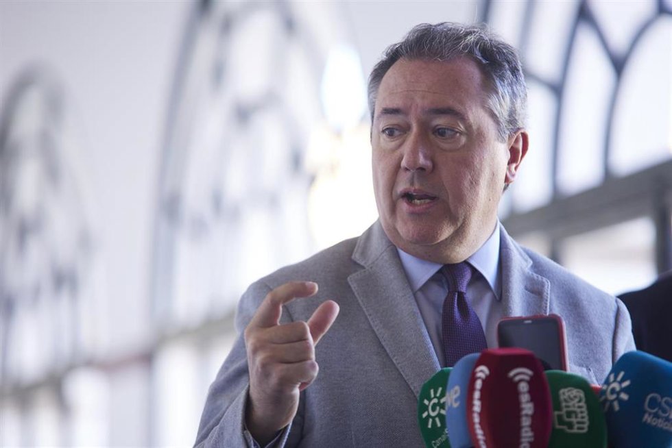 El secretario general del PSOE de Andalucía y presidente del Grupo Parlamentario Socialista, Juan Espadas, en una foto de archivo.