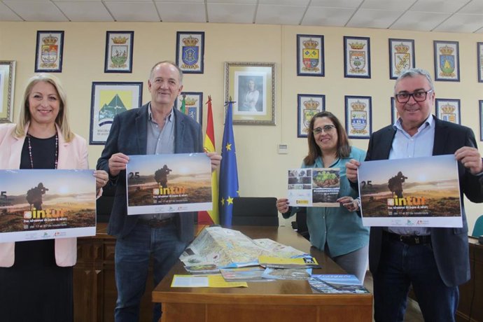 La Mancomunidad, Apta y Ceder llevarán los folletos promocionales con todos los atractivos de los municipios de costa e interior.