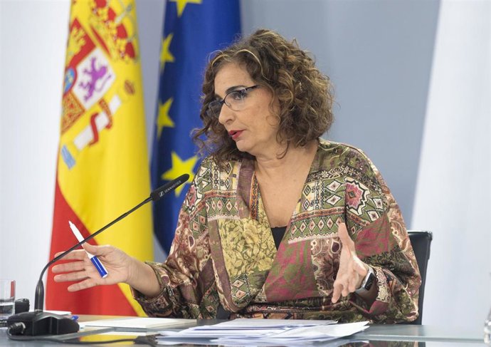 La ministra de Hacienda, María Jesús Montero, en una rueda de prensa posterior al Consejo de Ministros