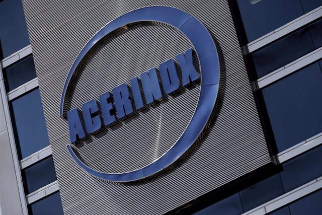 Archivo - Detalle del logo de Acerinox en el edificio de su sede en Madrid (España), a 19 de julio de 2020. La productora española de acero Acerinox registró un beneficio neto de 2 millones de euros en el primer semestre, un 87% menos que el mismo periodo