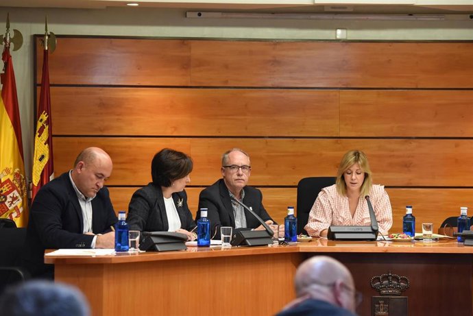 El viceonsejera de Agricultura, Agapito Portillo.