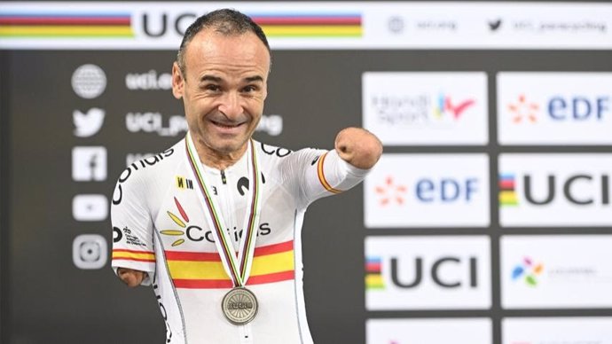 Ricardo Ten conquista la plata en el Kilómetro CRI del Mundial de Pista