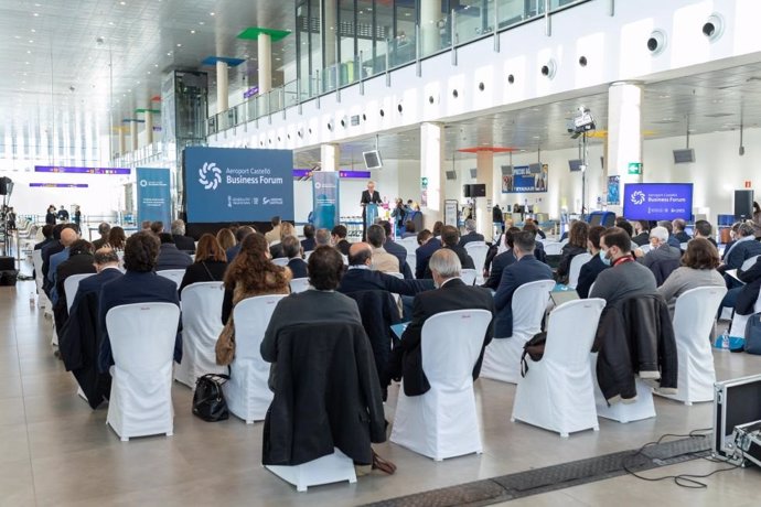 El aeropuerto de Castellón congregará al sector aeronáutico y aeroespacial en 'Business Forum'
