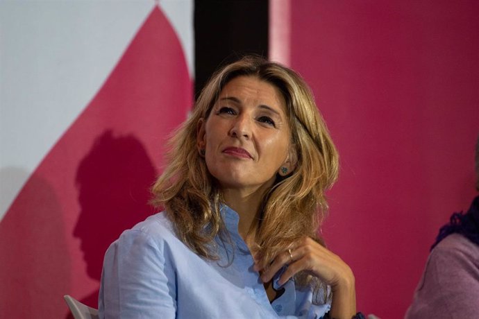 La vicepresidenta segunda y ministra de Trabajo y Economía Social, Yolanda Díaz, presenta su proyecto 'Sumar' en Riojafórum, a 9 de noviembre de 2022, en Logroño, La Rioja (España).