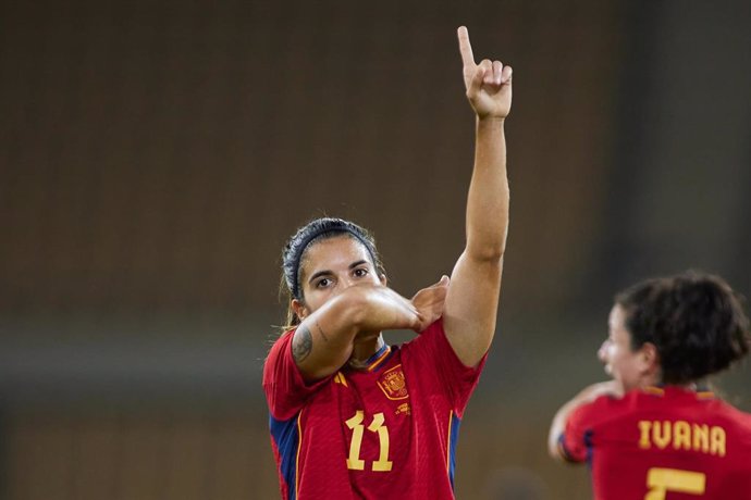 La jugadora de la selección española de fútbol, Alba Redondo, durante la celebración de su gol contra Japón 