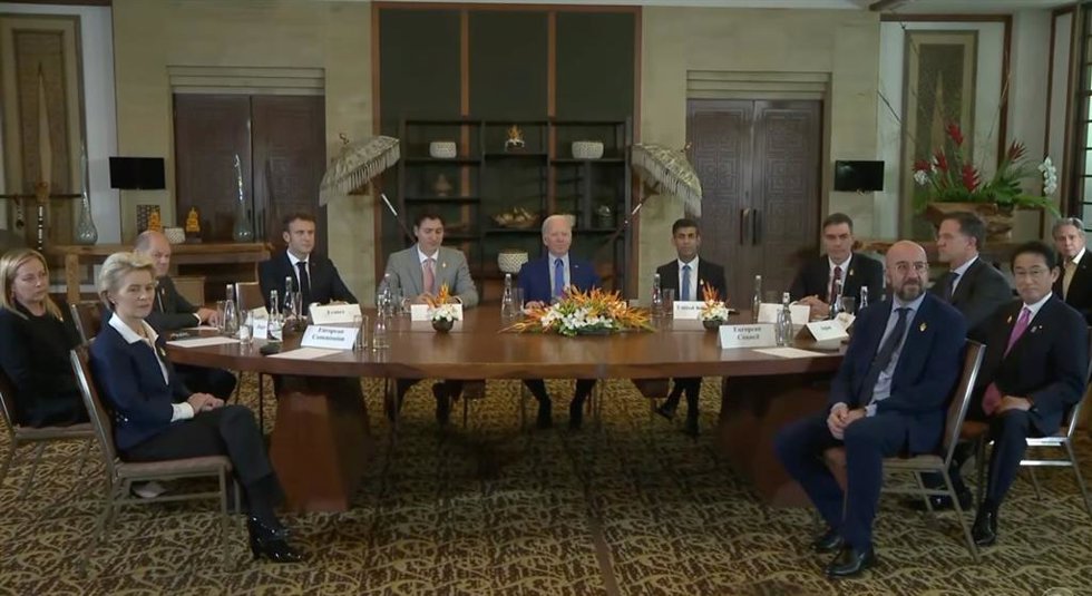 Los jefes de Estado y de Gobierno de varios países miembros del G20 se reúnen en Bali, Indonesia, para tratar el lanzamiento de dos misiles de fabricación rusa sobre territorio polaco.