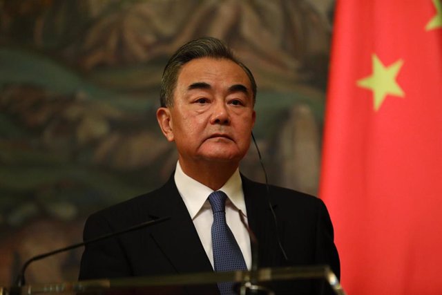 Archivo - El ministro de Exteriores de China, Wang Yi, durante una rueda de prensa en Rusia