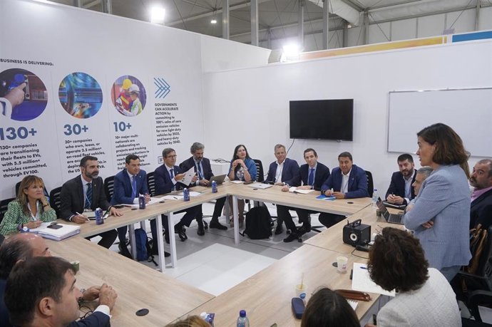 Nota De Prensa. Moreno Ofrece Andalucía Como Territorio Estable Y Seguro Para Invertir En Energías Renovables