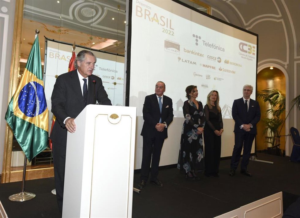 Entrecanales recibe el premio de la CCBE