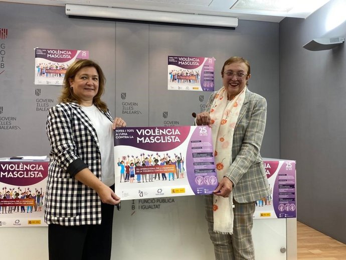 La consellera de Presidencia, Función Pública e Igualdad, Mercedes Garrido, junto a la directora del IBDona, Maria Duran.