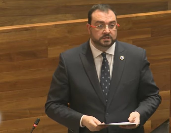 El presidente asturiano Adrián Barbón