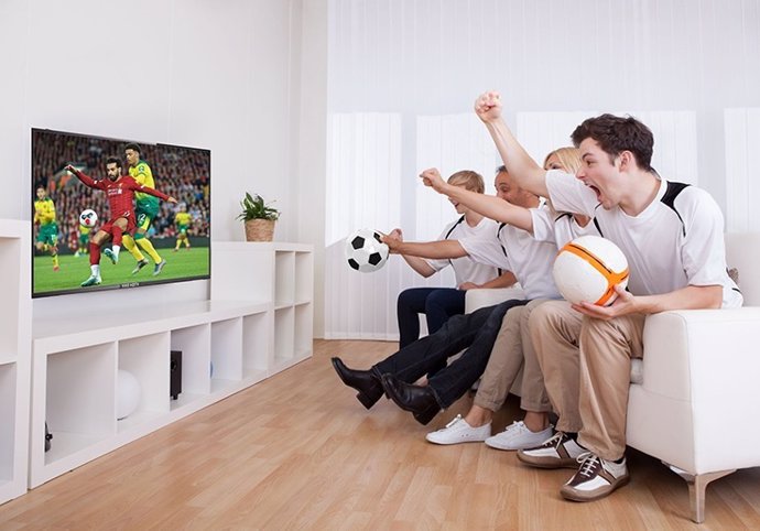 Uno de cada tres aficionados desea comprar una tele nueva para vivir los próximos partidos de España.