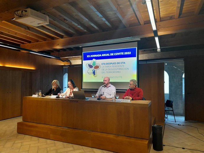 Imagen de la mesa redonda enmarcada en las XX jornadas anuales de Covite