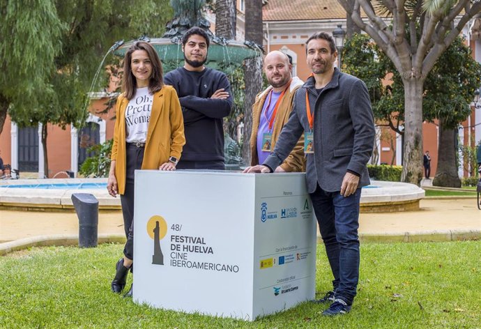 Los directores Juanma Sayalonga y David Sainz y los productores Teresa Segura y Enrique Guzmán.