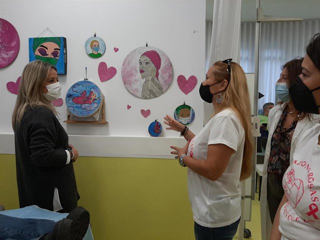 Visita a la exposición de Irene Cortés