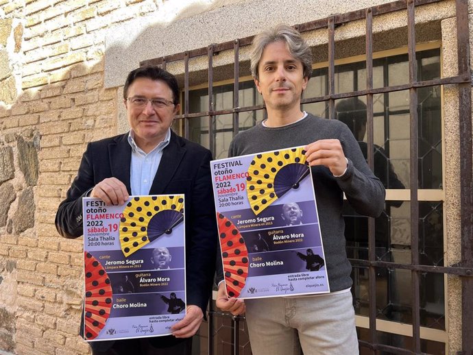 El concejal de Cultura de Toledo, Teo García, y el coordinador cultural de la Peña Flamenca 'El Quejío', Juan Ignacio González, en la presentación del Festival Flamenco