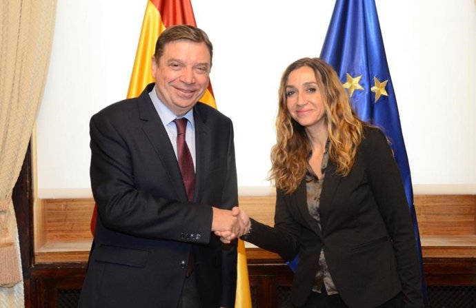 El ministro Planas y la consellera de Agricultura, Isaura Navarro