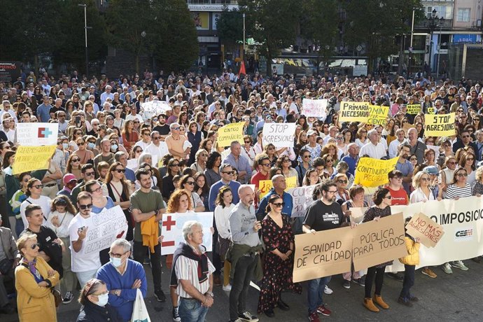 Cincentración celebrada el domingo en Santander por una Atención Primaria de calidad 
