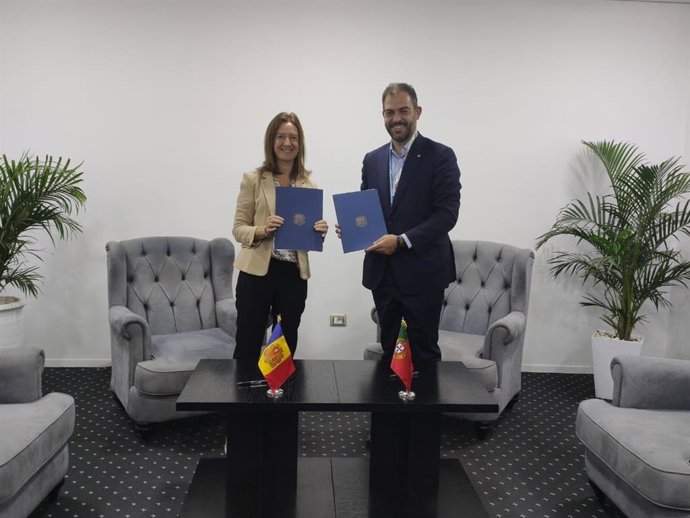 La ministra de Medi Ambient, Agricultura i Sostenibilitat d'Andorra, Sílvia Calvó, i el ministre del ram de Portugal, Duarte Cordeiro