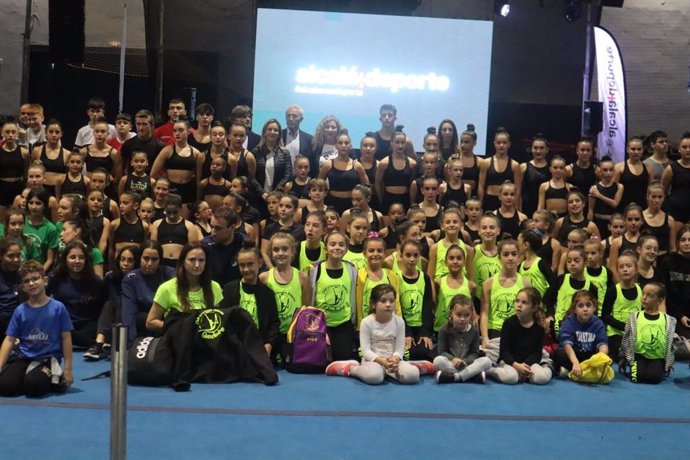 Fiesta del deporte en el Pabellón Plácido Fernández Viagas de Alcalá de Guadaíra, en Sevilla.