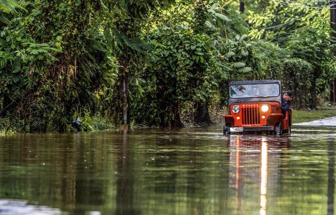 Archivo - Imagen de archivo de inundaciones en Puerto Rico por el paso del huracán 'Fiona'.