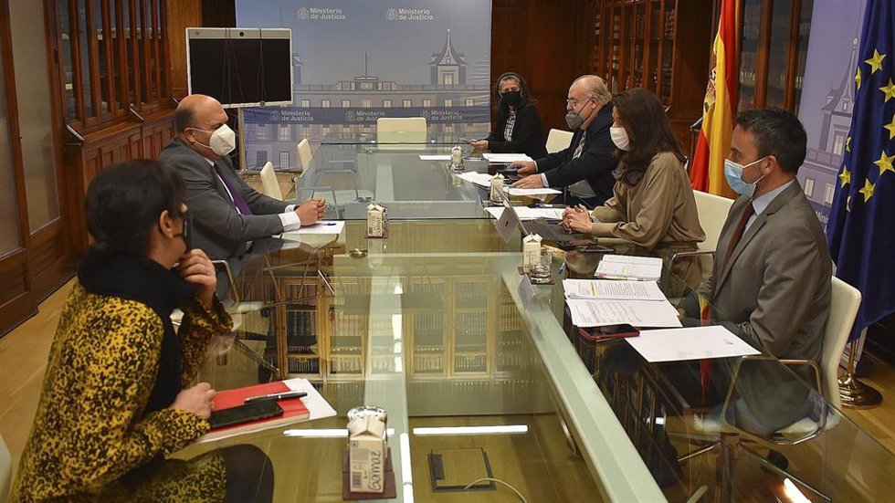 Archivo - Reunión de Pilar Llop con AJFV