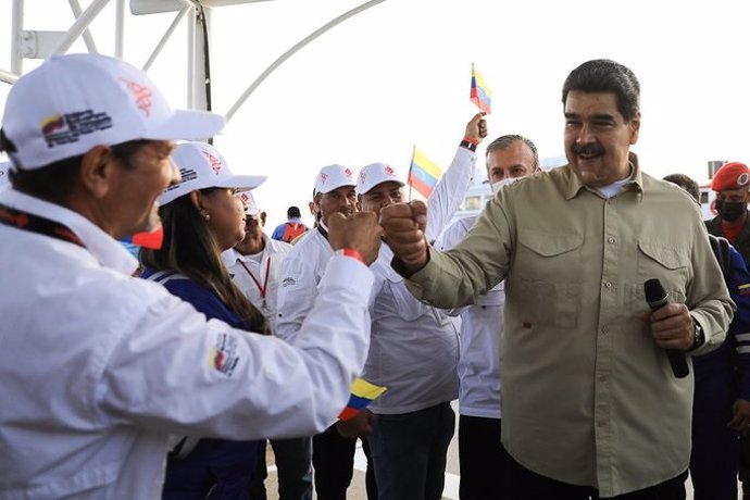 El presidente de Venezuela, Nicolás Maduro en el complejo petroquímico Ana María Campos