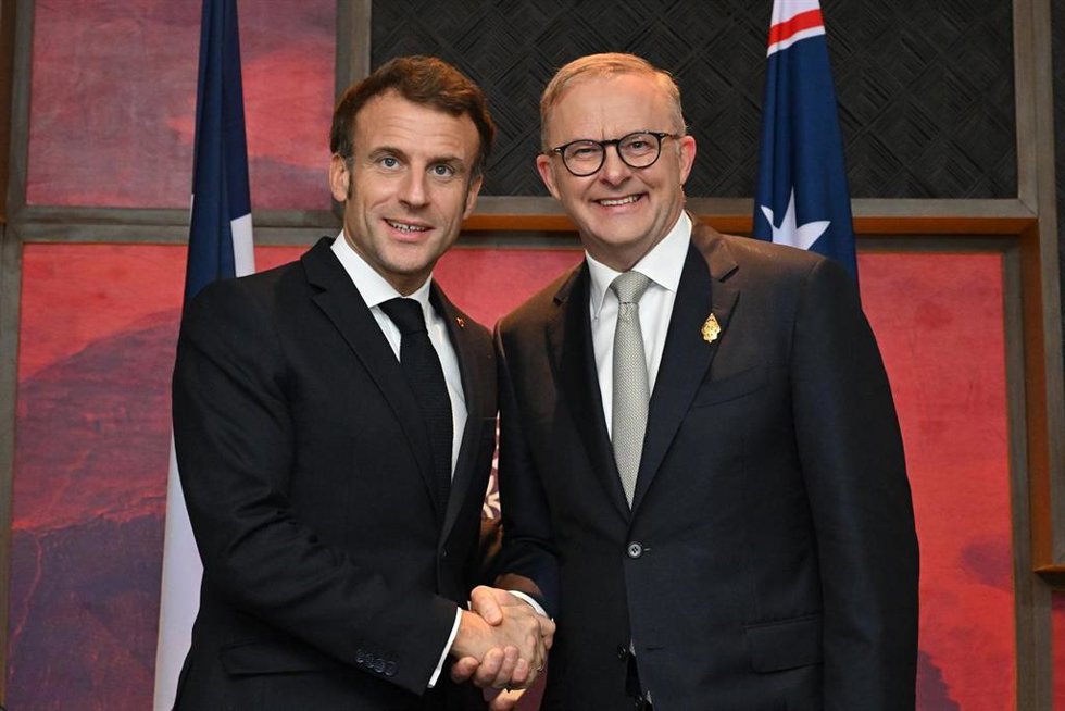 El presidente de Francia, Emmanuel Macron, se reúne con el primer ministro de Australia, Anthony Albanese, durante la cumbre del G20 de 2022