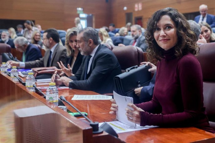 La presidenta de la Comunidad de Madrid, Isabel Díaz Ayuso, durante una sesión plenaria en la Asamblea de Madrid