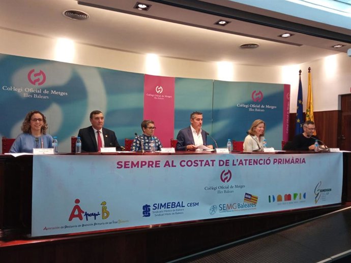 Médicos de Atención Primaria alertan de la "situación alarmante" del sistema y reclaman acciones "urgentes".