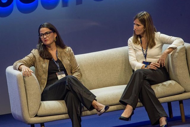 La ceo de Socialcar, Mar Alarcón, y la vicepresidenta ejecutiva de Health in Code, Ángela Pérez.
