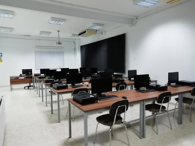 Aula del Centro Público de Formación para el Empleo de Linares.