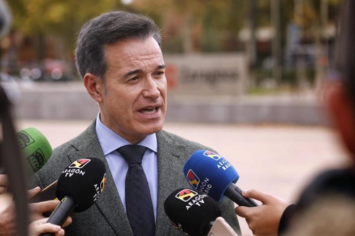 Víctor Serrano anuncia que Zaragoza ha superado la primera fase de evaluación por parte de la RFEF para ser sede del Mundial 2030.