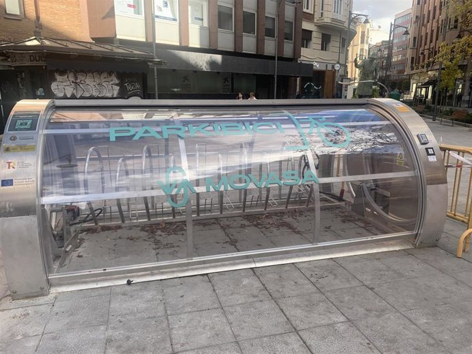 Uno de los nuevos aparcamiento seguros para bicicletas de Valladolid.