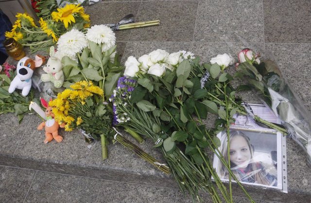 Archivo - Homenaje a las víctimas del derribo dlel vuelo MH17