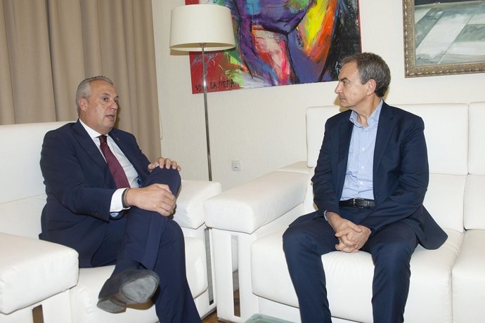 Ruiz Boix con Zapatero en Diputación.