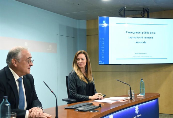 Font y Mas durante la presentación de la financiación pública de la reproducción asistida.