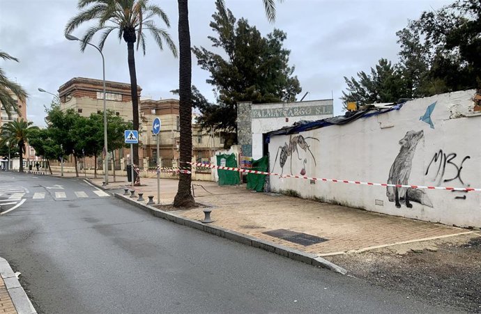 17.11.22 Nota Y Foto Ayto Huelva (Demolición Palma Cargo. Liberación Calle Ángel Muriel)