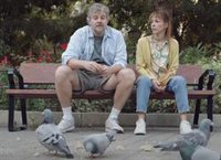 Raúl Cimas y Esperanza Pedreño rompen la cuarta pared en el irónico tráiler de Poquita fe, la nueva serie de Movistar +