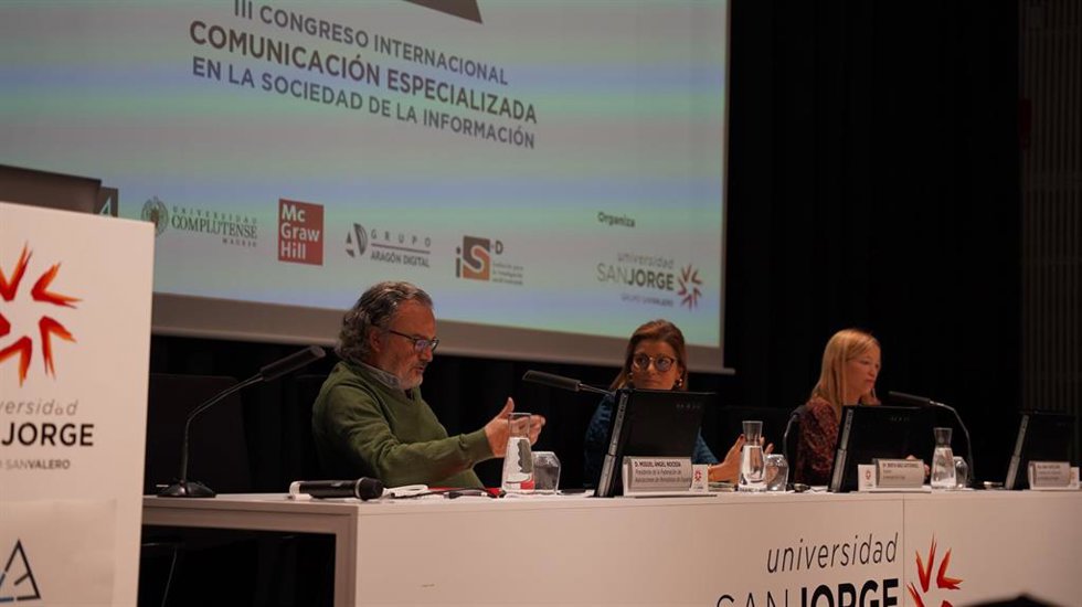 Inauguración del el III Congreso Internacional de Comunicación Especializada (COMESP).