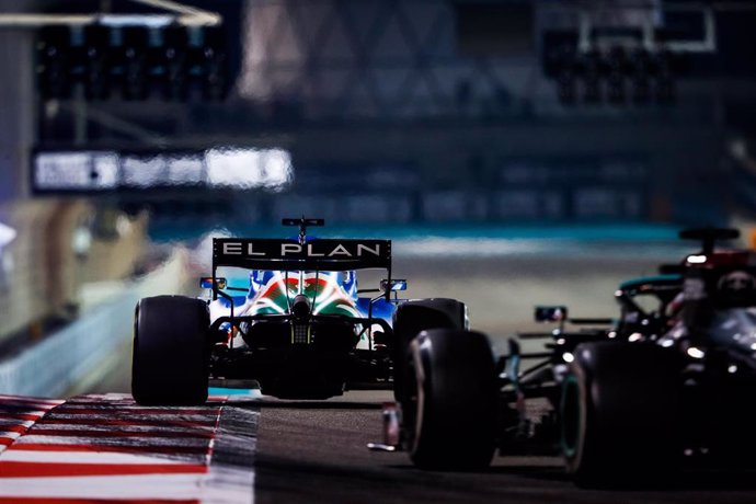 Archivo - El piloto español de Fórmula 1 Fernando Alonso (Alpine), en el Gran Premio de Abu Dabi de 2021. 