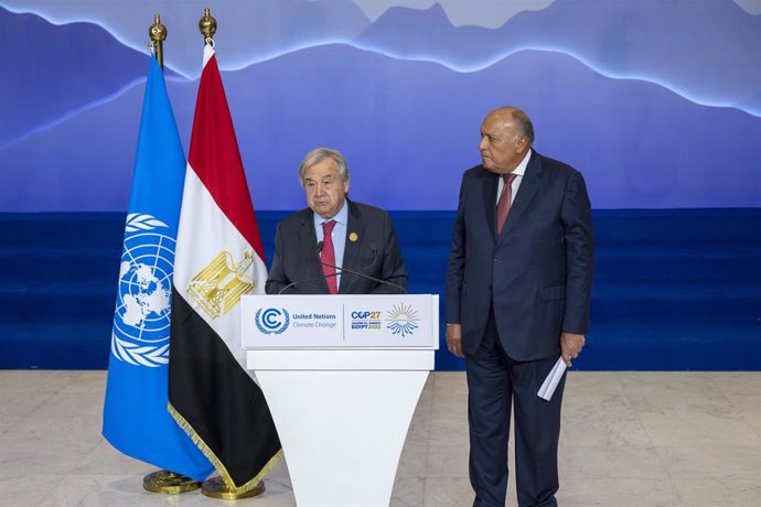 UN Secretary General Antonio Guterres (L) speaks at a press conference with COP27 Presdient and Egyptian Foreign Minister Sameh Shoukry during the 2022 United Nations Climate Change Conference COP27. Photo: Christophe Gateau/dpa