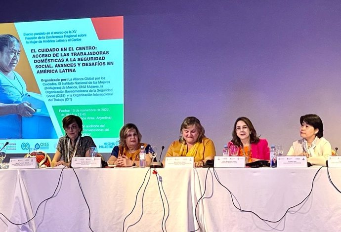 La XV Conferencia Regional de la Mujer en América Latina y Caribe presentó el estudio sobre Acceso de las personas trabajadoras domésticas remuneradas a la seguridad social en Iberoamérica.