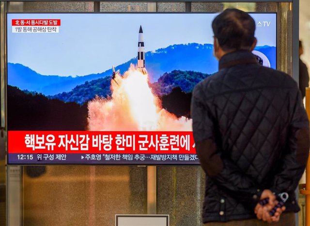 La televisión de Corea del Sur informa del lanzamiento de un misil por parte de Corea del Norte.