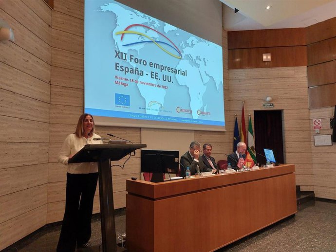 La viceconsejera de Economía, Hacienda y Fondos Europeos, Amelia Martínez, en el XII Foro Empresarial España-EEUU, celebrado en Málaga