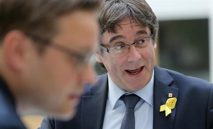 Archivo - El expresidente de Cataluña Carles Puigdemont da una conferencia de prensa en Berlín