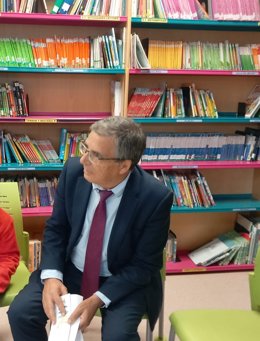 Pablo Rubio resalta la importancia de reconocer "los derechos de la infancia, su autonomía" y garantizar su "protección"