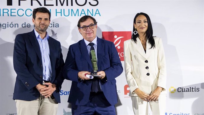 La Asociación Dirección Humana nombra a Manuel García mejor director de Recursos Humanos