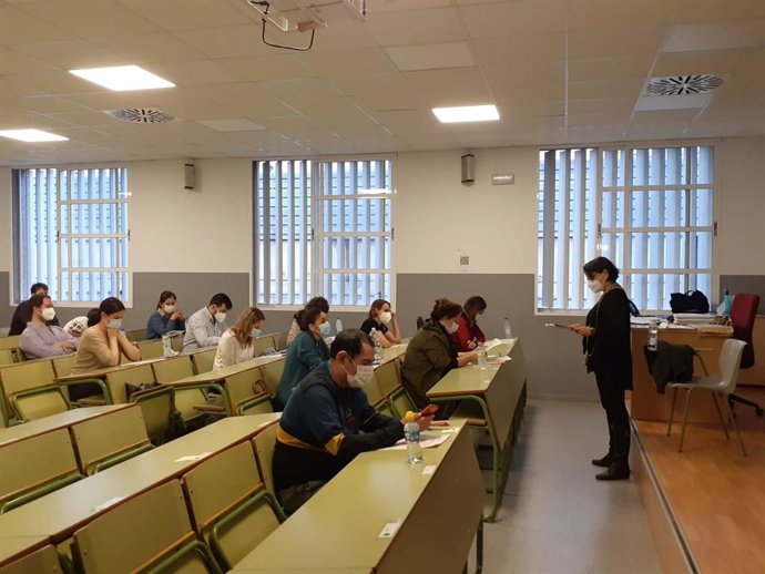 Cerca de 6.000 personas se examinan este domingo para obtener plaza fija en el SAS.